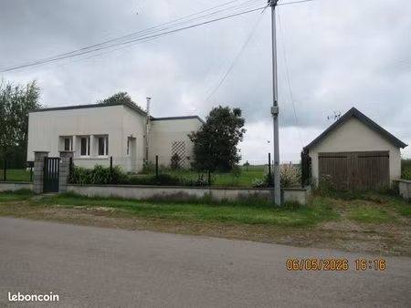 a louer à saint-leger-aux-bois maison plain-pied 3 pieces de 62.54 m² avec buanderie  jard