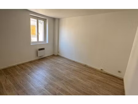 location appartement  m² t-2 à lizy-sur-ourcq  586 €