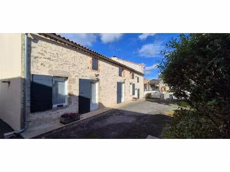 vente maison à treize-septiers (85600) : à vendre / 134m² treize-septiers