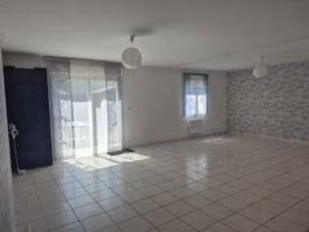 location maison à machecoul-saint-même (44270) : à louer / 113m² machecoul-saint-même