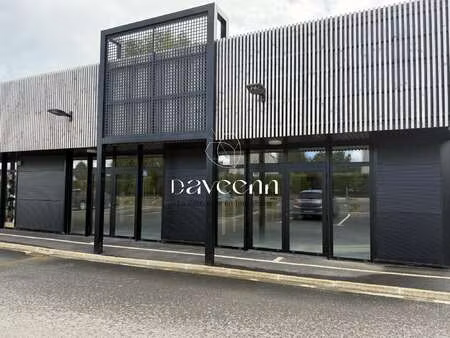 location bureaux et commerces à brech (56400) : à louer / 55m² brech