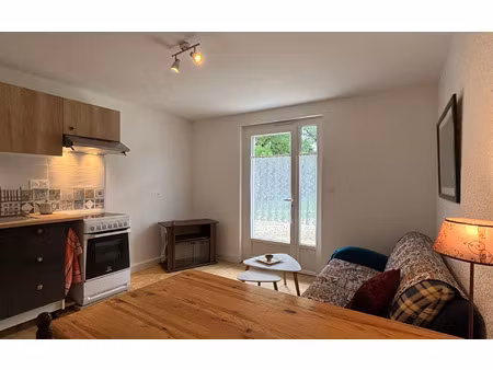 location appartement  m² t-2 à aire-sur-l'adour  461 €