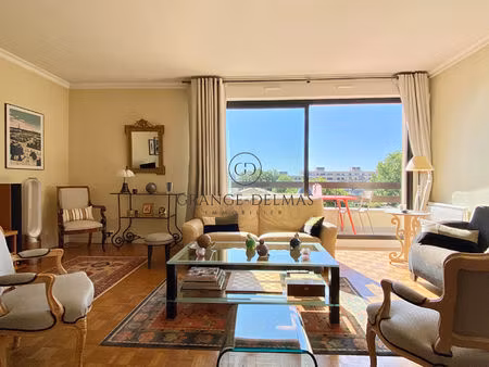 appartement dernier étage avec ascenseur  terrasses et stationnements - caudéran parc bord