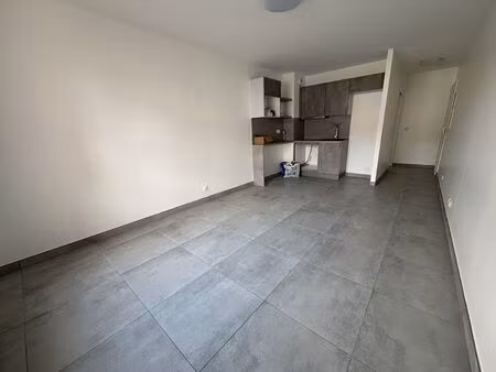 location appartement 1 pièce  24.63m²  morangis