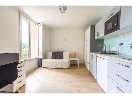 studio meublé trés bon état