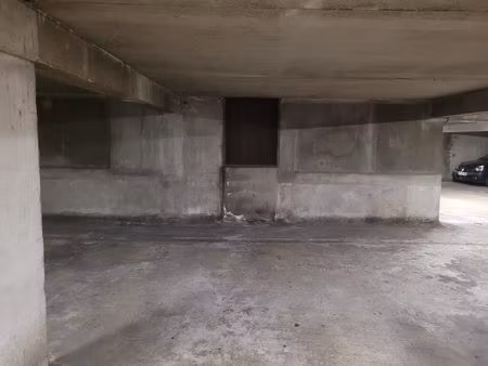 parking sécurisé guist'hau