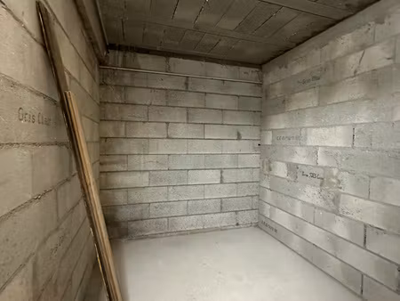 box à louer - 5 m2 - pérouse