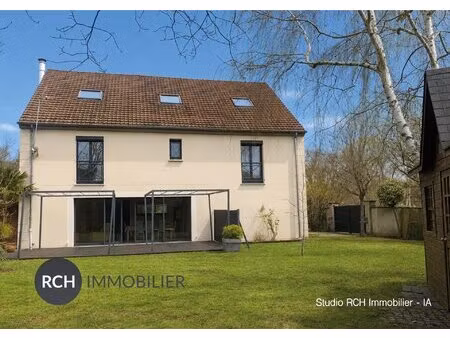 limitrophe montfort-l'amaury - maison meublée dé 267 81 m2 sur un terrain de 1202 m2