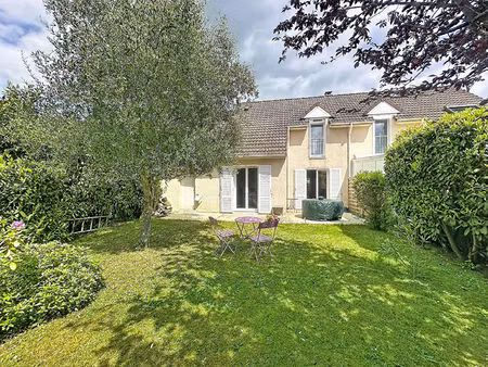 maison familiale 5 pièces avec chambre et salle d'eau au rez-de-chaussée ? le manet