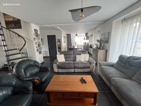 maison familiale rénovée + logement indépendant