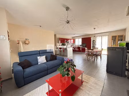 plain pied de 83 m2  3ch jardin  garage