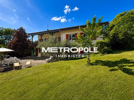 maison familiale avec appartement indépendant  grand terrain