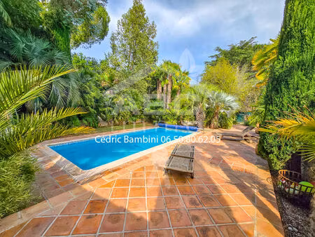 maison saint maximin la sainte baume 9 pièce(s) 172 m² sur 1745 m² de terrain