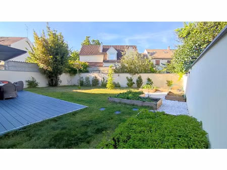 magnifique maison meublée au vert