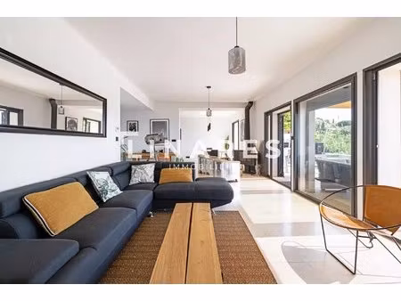 les voiles de la falaise - duplex t4 de 200m² - terrasse - piscine - vue mer - 13016 l'est