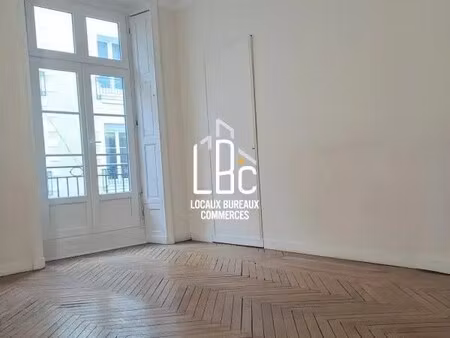location bureaux 110 m²