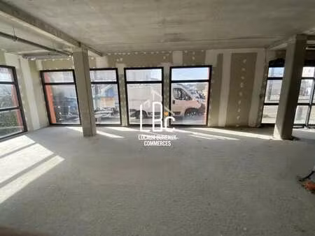 location bureaux 113 m²