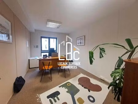 location bureaux 127 m²