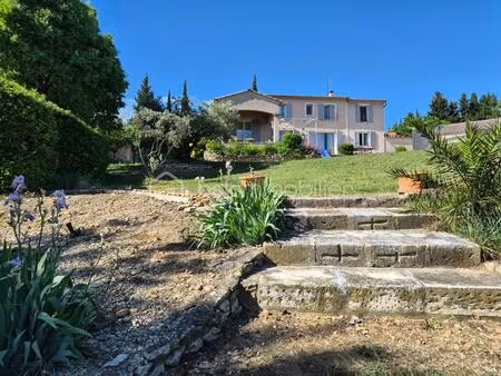 maison de 250 m² à eyragues