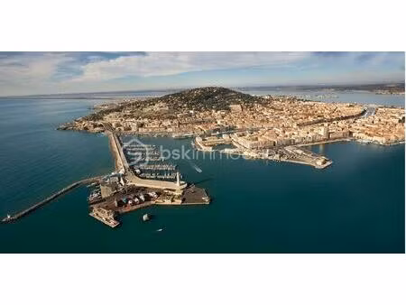terrain de 954 m² à sete