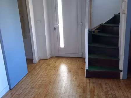 logement 83 m² - centre vergt - dispo 24.07