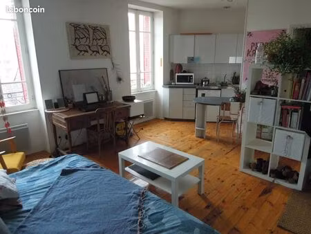 studio meublé 23 m2 quartier salins  calme et central