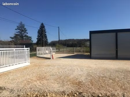 grand box 300 m cubes