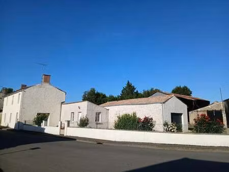 vente maison à curzon (85540) : à vendre / 150m² curzon