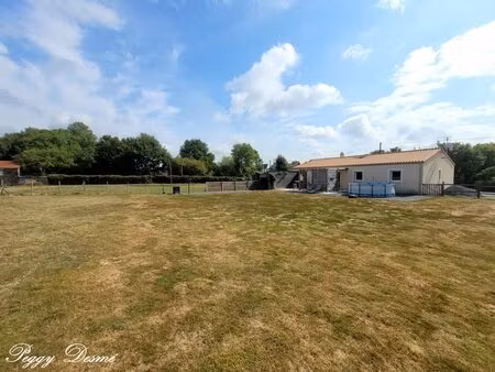 maison à vendre 5 pièces moncoutant (79) - maison plain-pied 100 m2 habitables + pièce...