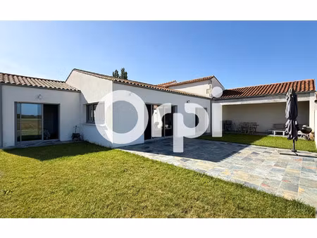 maison saint-laurent-de-la-prée m² t-4 à vendre  399 000 €
