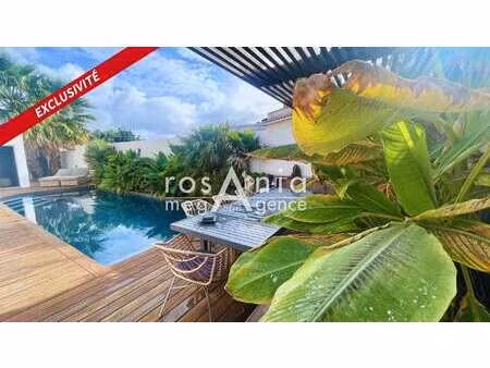 vente maison piscine aux sables-d'olonne (85100) : à vendre piscine / 197m² les sables-d'o