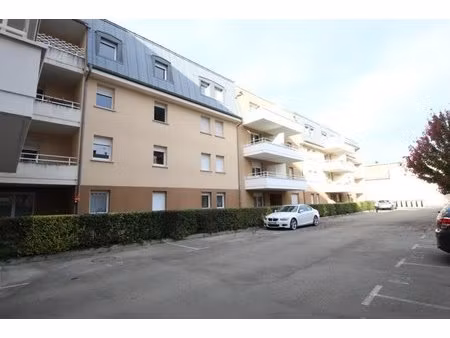 t3 avec balcon dans résidence sécurisée avec ascenseur