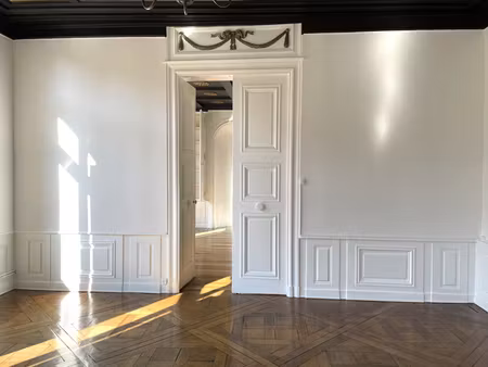 metz centre  bel appartement de caractère de 111.32 m²