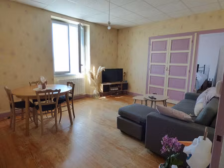 appartement t2 spacieux de 58 m²  saint-trivier-de-courtes