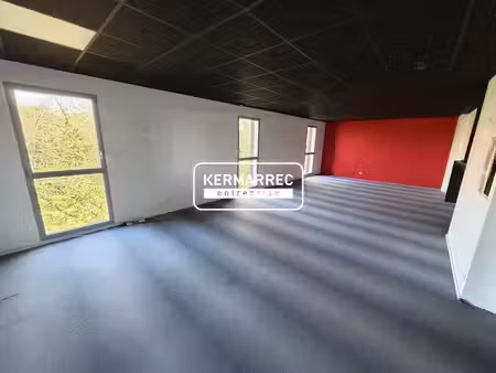 location bureaux auray 56400 68m²