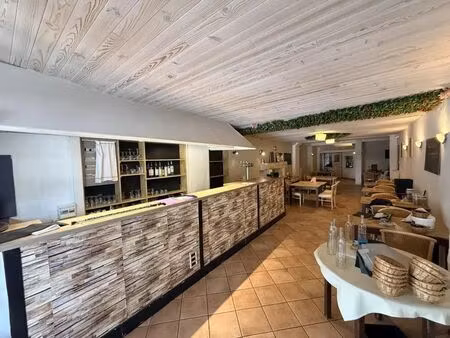 vente commerce vidauban 83550 300m²
