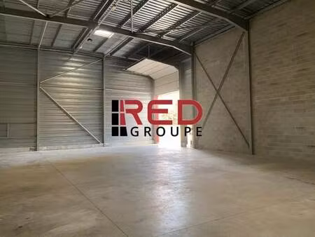 location entrepôt signes 83870 470m²