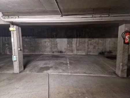 10 parkings a vendre - 75015 paris