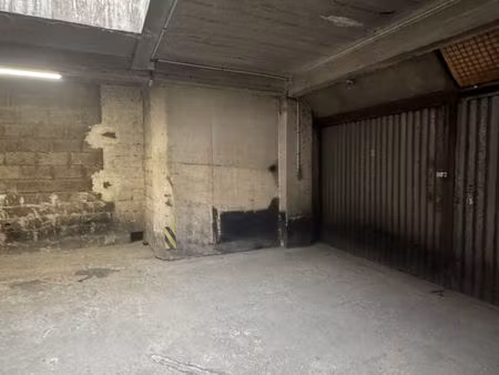 parking / box paris 10.85 m2