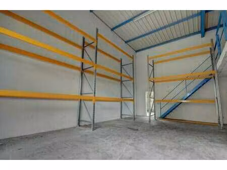 location local d’activités aubagne 13400 110m²