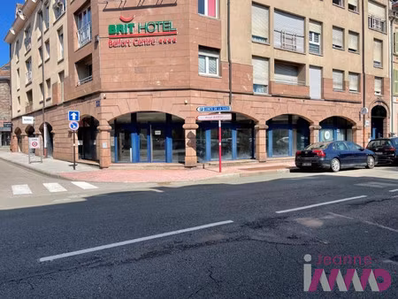 local commercial fbg de montbeliard- place de parking souterrain