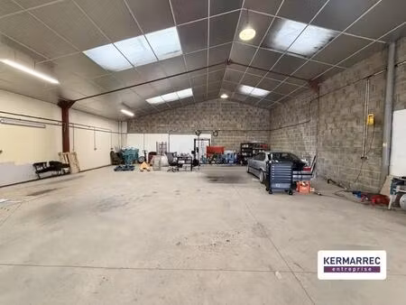 location local d’activités vannes 56000 260m²