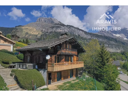 chalet avec 2 appartements