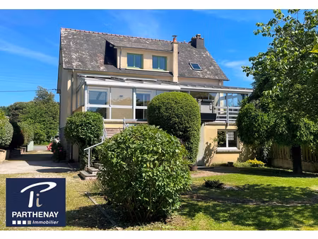 maison de ville familiale montfort sur meu 8 pièce(s) 194 m2