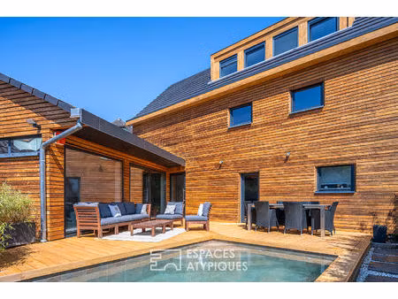 maison d'architecte et sa piscine