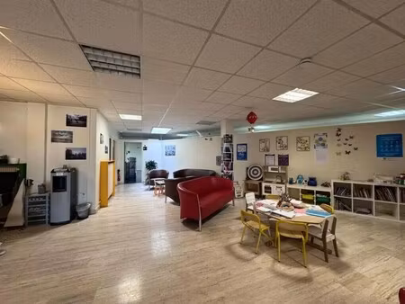 vente bureaux 745 m²