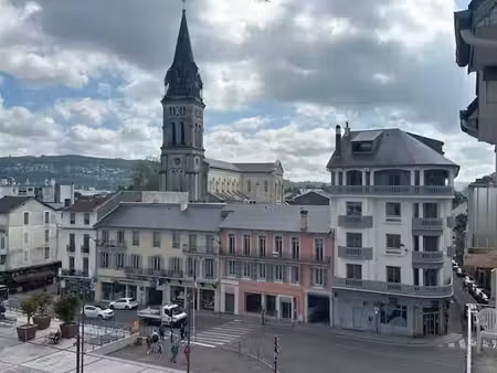 vente bureaux lourdes 65100 190m²