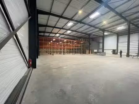 vente local d’activités apprieu 38140 2000m²