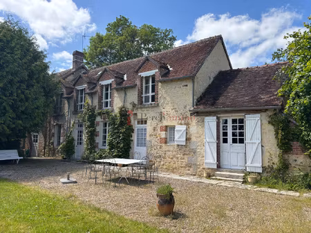 propriété de famille avec piscine charme et authenticité -