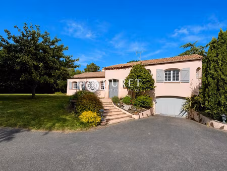 maison 205 m² 4 chambres 2200 m²